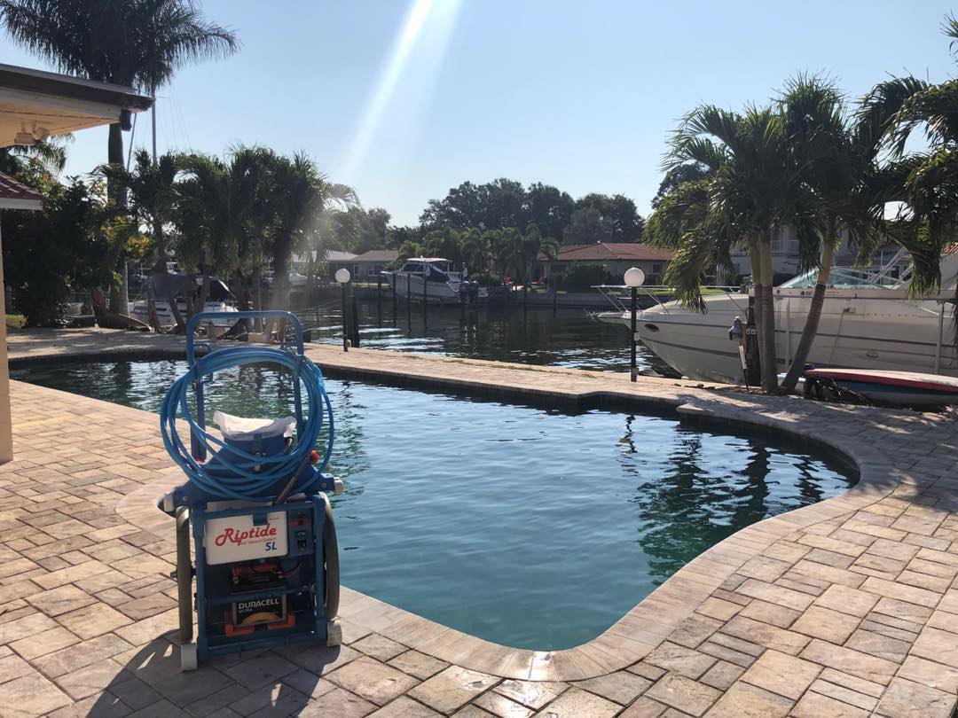 Top Seminole Pool Maintenance and Pool Cleaning Service