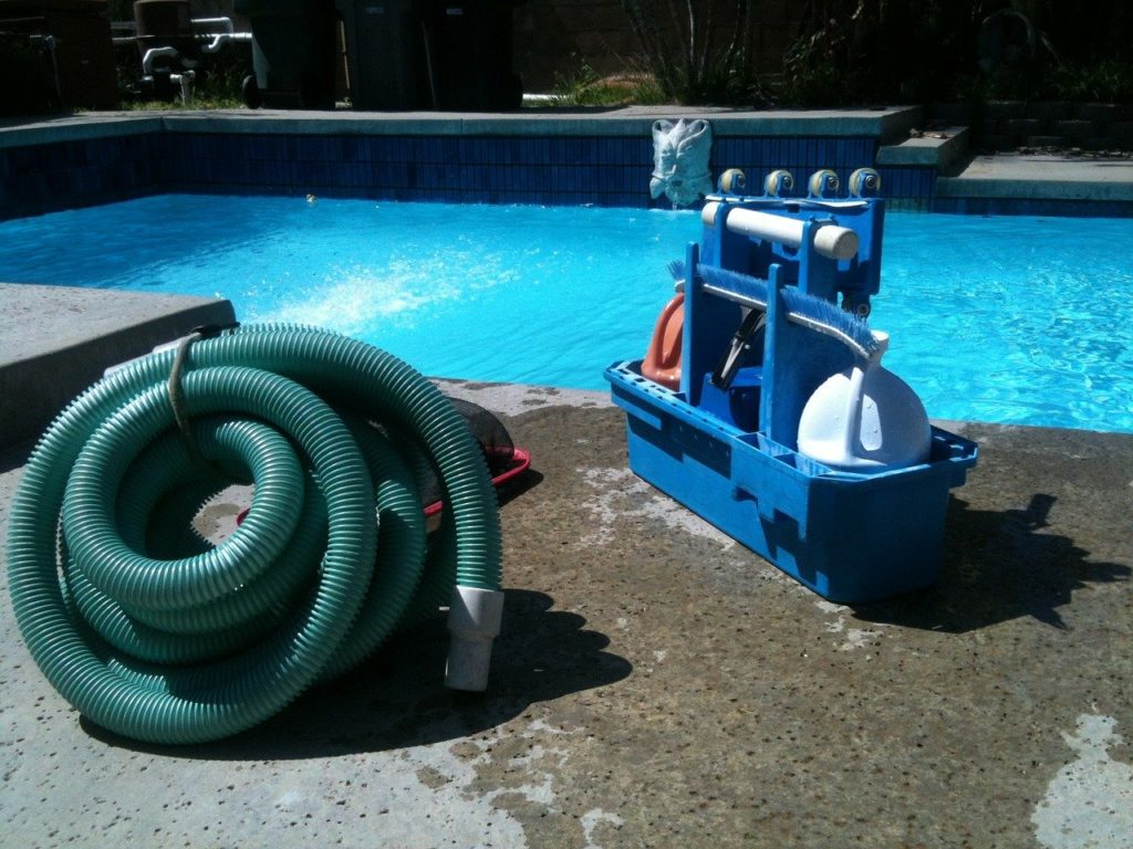 pool maintenance companies near me Carrollwood