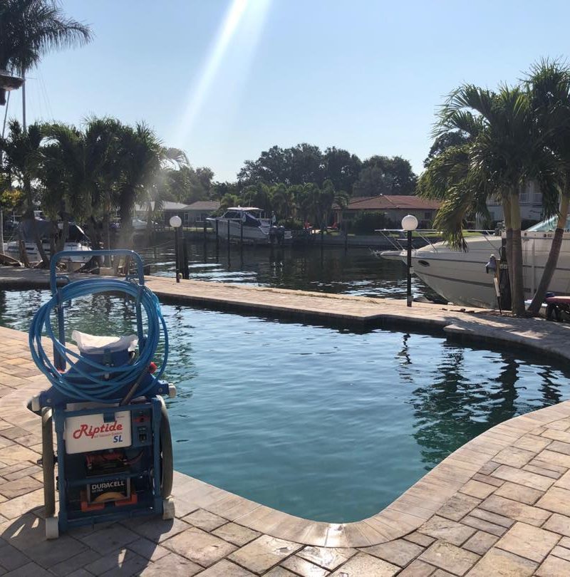 Top Seminole Pool Maintenance and Pool Cleaning Service